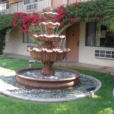 Garden Inn And Suites Glendora-3